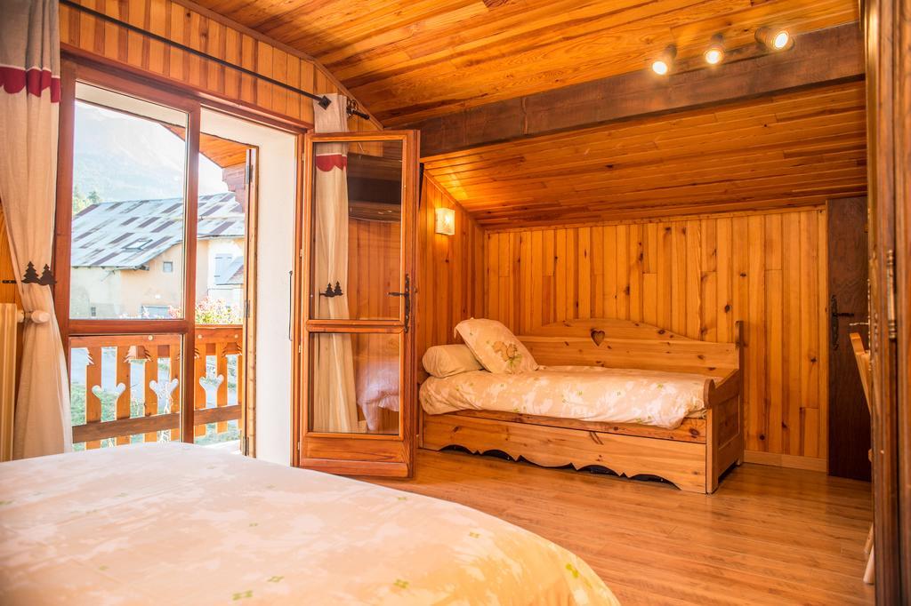 لو ساوز B&B Chalet La Providence الغرفة الصورة
